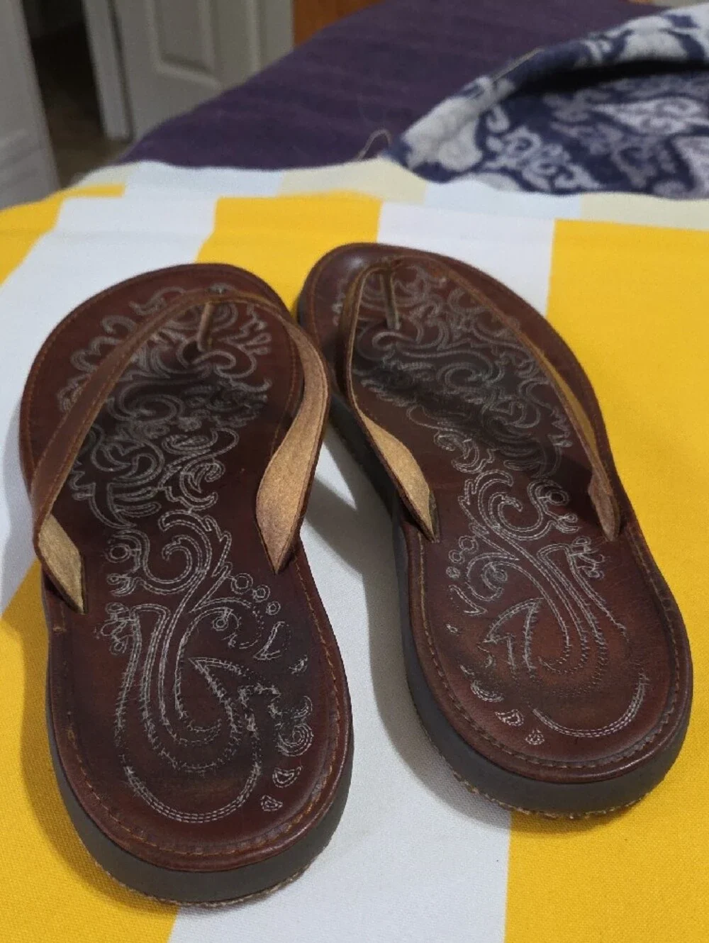 OluKai Brown Leather Women's Embroidered Flip-Flop Sandals